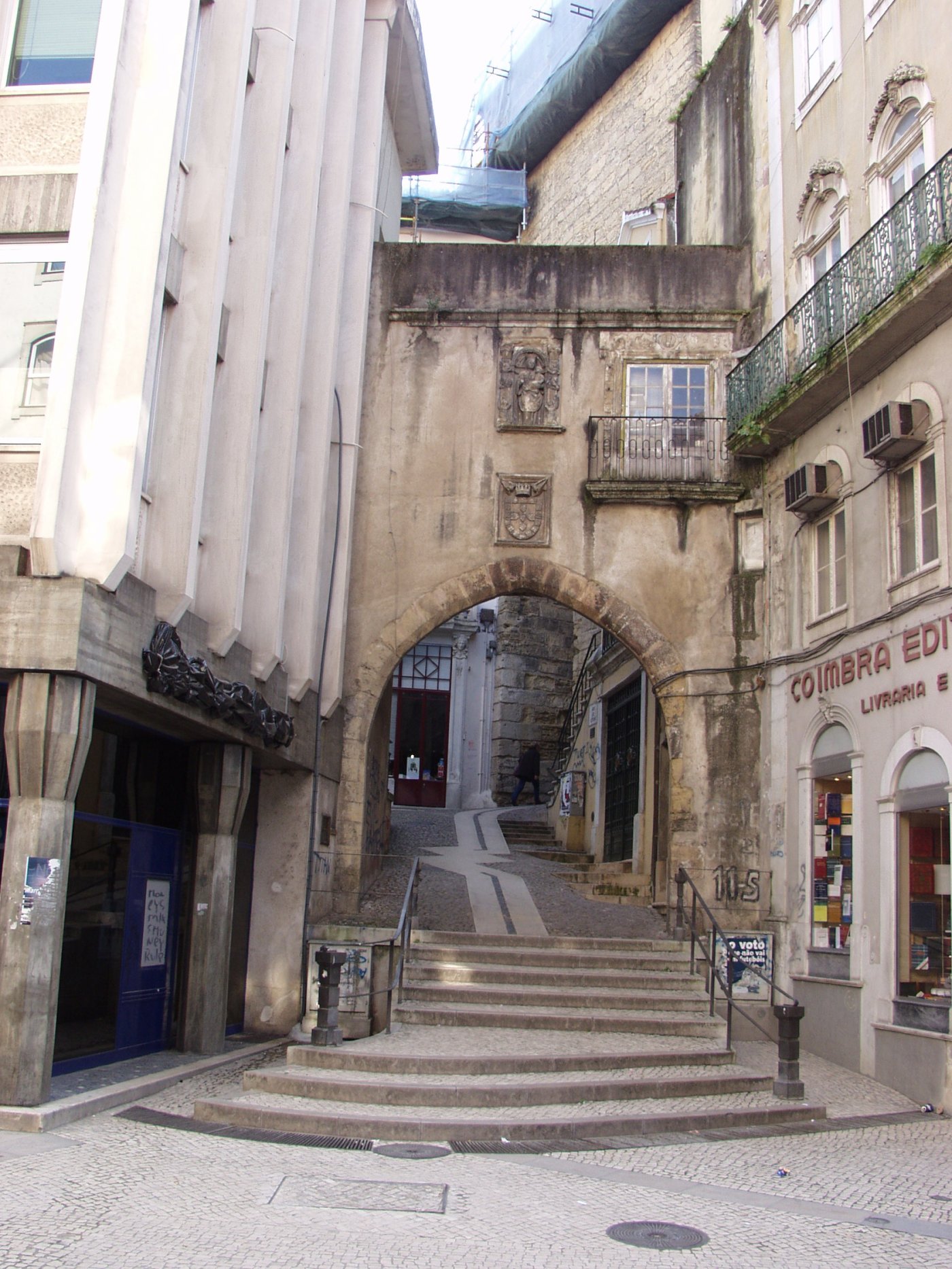 Detalhe Arco de Almedina
